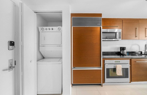 Downtown Miami Apartment | SKY Studio Icon Brickell
