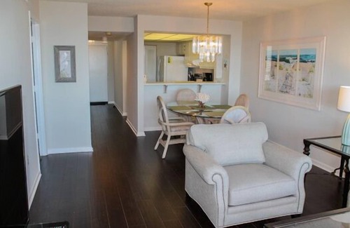 Marco Island Condo | South Seas East C-710- Newly renovated top-floor condo with unobstructed views of the bay.