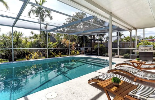 Coral Ridge Isles House | Spacious 4-bedroom house with WiFi Pool Backyard in wonderful Oakland Park