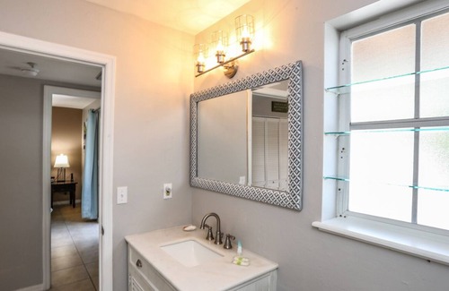 Fort Myers Beach House | Spacious, modern beach home w. private pool, walk to beach