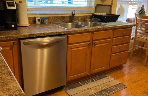 Largo House | SPECIAL DISCOUNT! Stay at our 2-bed/2 bath House close to IRB!