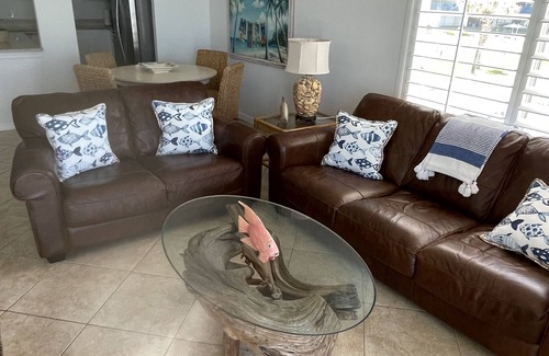 New Smyrna Beach Condo | Stunning, Beautiful Direct Oceanfront Beach Condo! 7th NIght Free!