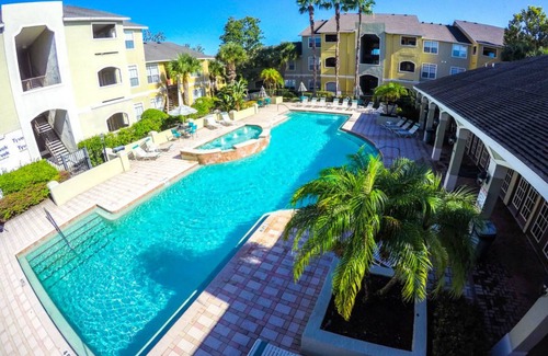 Clearwater Condo | Stunning Luxury "SEA SALT CONDO" mins to Clearwater Beach w/Salt Wtr Pool, Gym