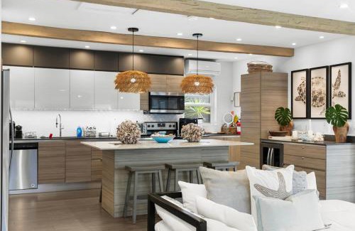 North Beach Villa | Stunning, Modern and Quiet Beach House