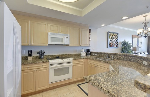 Panama City Beach Condo | Stylish 2BR Boardwalk Condo – Gulf Views, Balcony, 2 Queens & Resort Amenities
