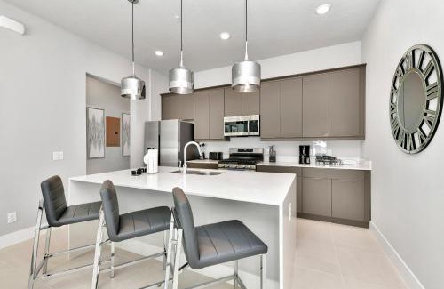 Reunion Apartment | Stylish Condo Near Disney With Resort & Waterpark Access - B32-136