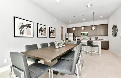Reunion Apartment | Stylish Condo Near Disney With Resort & Waterpark Access - B32-136
