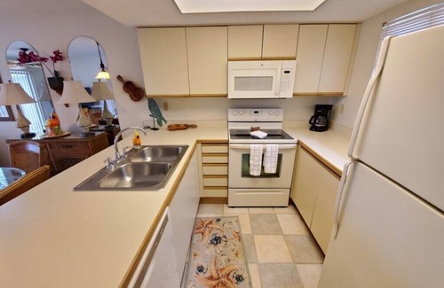 Butler Beach Condo | Sun, Sand, and Sports at Our 1BR Ocean Village Club