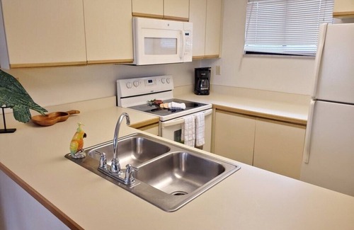 Butler Beach Condo | Sun, Sand, and Sports at Our 1BR Ocean Village Club