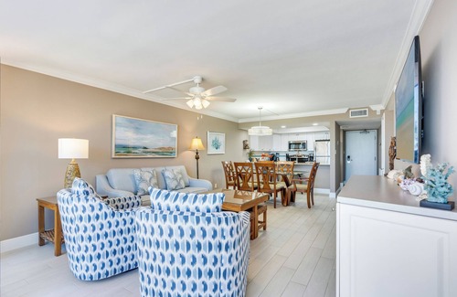 Sanibel Condo | Sundial B306-Direct Beachview, Newly Renovated, Steps to Beach