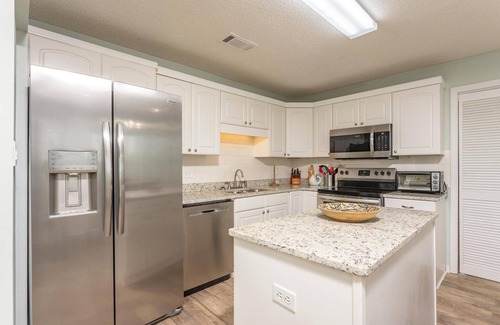 Toilla Segunda House | Sunny & Bright Gulf View Home with Private Pool and Large Decks!