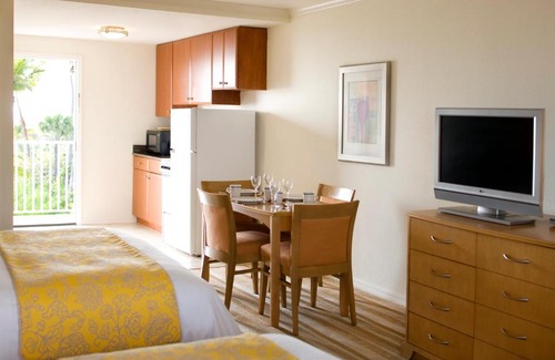 Sanibel Hotel | Sunset Beach Inn