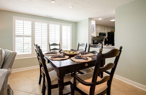 Amelia City Condo | Surf & Racquet Club B148 -Pool | 2 Bed, 2 Bath