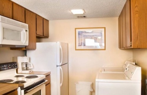 Amelia City Condo | Surf & Racquet Club C102-Pool! | 1 Bed, 1 Bath