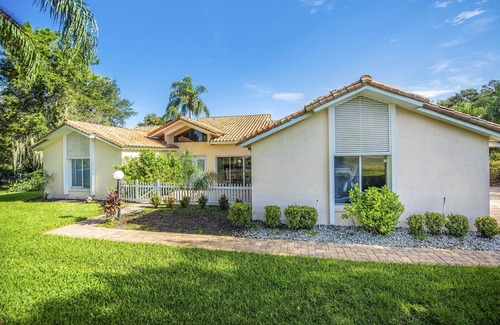 Clermont House | SWISS 39 - Golf Course
