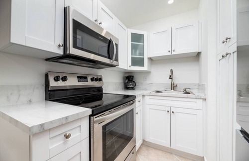 Wilton Manors Apartment | The Heart of Wilton #2
