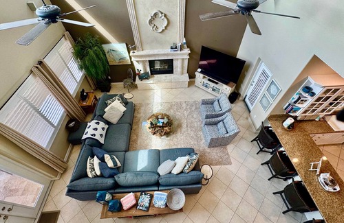 Ellenton House | The Pink Riverhouse Waterfront Paradise