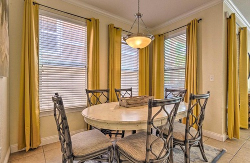 Villages of Crystal Beach House | The Sun Shack with Pool Access Less Than 1 Mi to Beach!