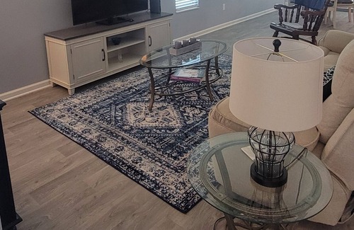 Candler Cottage | The Villages - Cozy home close to live music, activities and golf.