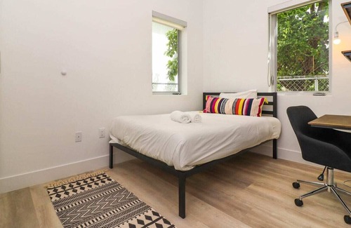 East Little Havana Apartment | Three Bed Three Bath Apartment 8 min from Brickell