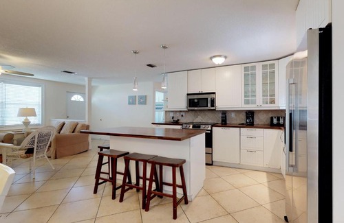 Holmes Beach House | Tina's Piece of Paradise