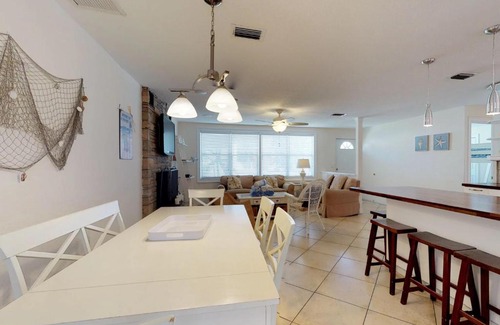 Holmes Beach House | Tina's Piece of Paradise