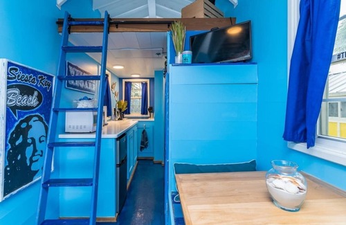 Sarasota Apartment | Tiny House Seashell - tiny living at the beach