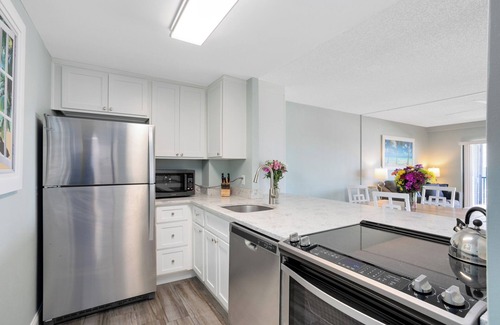 Cocoa Beach Condo | Top-Floor Penthouse Retreat with Panoramic Direct Beach Views