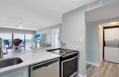 Cocoa Beach Condo | Top-Floor Penthouse Retreat with Panoramic Direct Beach Views