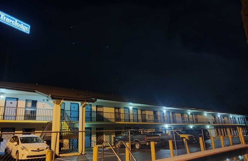 Alachua Hotel | Travelodge by Wyndham Alachua