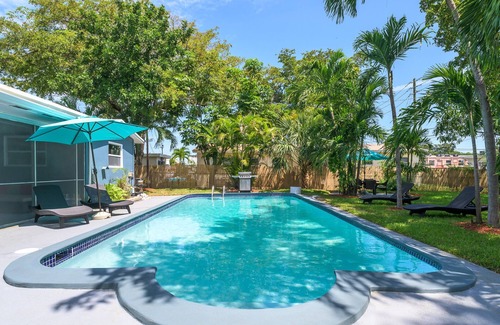 Fort Lauderdale House | Tropical House 3 Bedrooms with Pool in Oakland Park