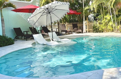 Grandview Heights Condo | Tropical Nola - Pool, Beach, Shops, and Restaurants, The Square, Downtown