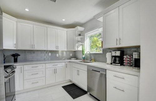 Parrot Cove House | Tropical Pool Home on Golf Course & Near Beach