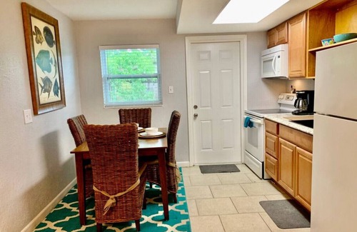 Port Canaveral Apartment | Turquoise Treasure - Walk to the Beach