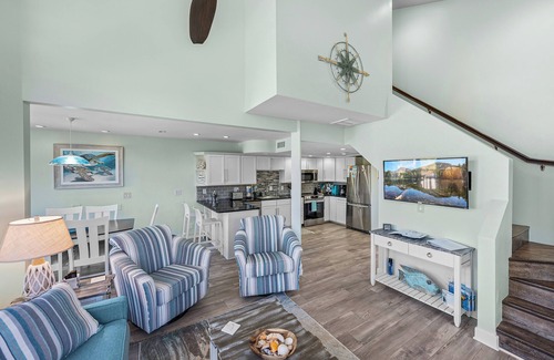 Jose's Hideaway Condo | TURTLE & PIPER SHORES–Double Your Pleasure–6 BR BEACHFRONT - POOL, 2 GOLF CARTS