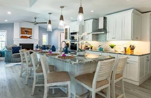 Bradenton House | ⚓Twin Palms! Private Pool/Spa, Game Room & More!⚓