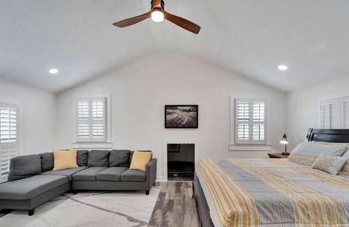 Old Seminole Heights House | Two-Story Luxury|Stunning|Master Suite