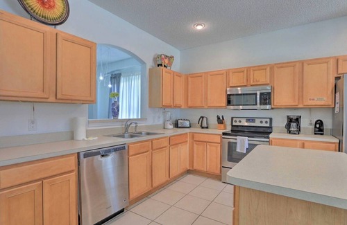 West Kissimmee House | Ultimate Disney Retreat Luxury 8BR Villa with Private Pool at Emerald Island