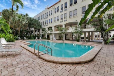 Palm Beach - West Palm Beach Apartment | Ultra modern Palm Beach Island 1 bedroom 400 SF Pool view suite 2 blocks to beach with free parking!