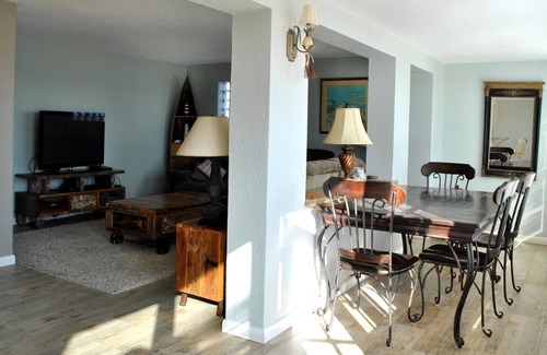 Ocean Grove Terrace Condo | Unit 3 Oceanside 2Bd 1Ba Condos In Ormond-By-The-Sea w/ Large Private Beach Deck