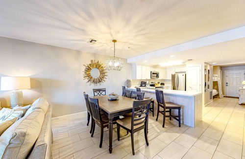 Miramar Beach Condo | Updated 1st-floor condo with large private balcony, pool, grills, firepit, & gym