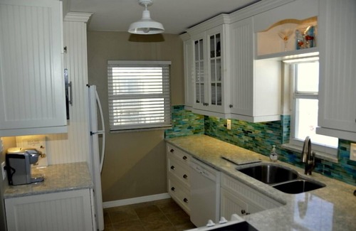 New Smyrna Beach Condo | Updated! Direct Ocean Front/Corner Unit! NoDriveBeach of New Smyrna !