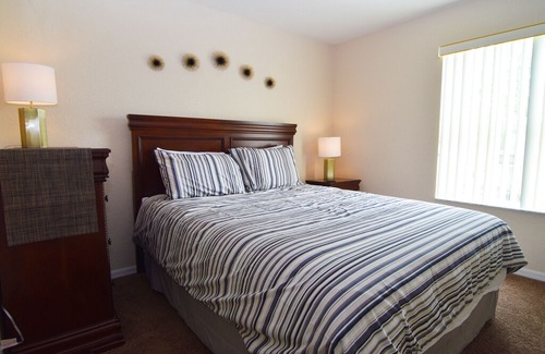 Regal Palms House | Upgraded 4 bed/3 bath townhome, sleeps 8, Regal Palms Resort, Disney 10 miles!