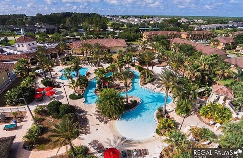Regal Palms House | Upgraded 4 bed/3 bath townhome, sleeps 8, Regal Palms Resort, Disney 10 miles!