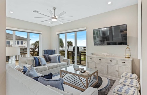 Bethune Beach House | 445 m² House ∙ 4 bedrooms ∙ 10 guests