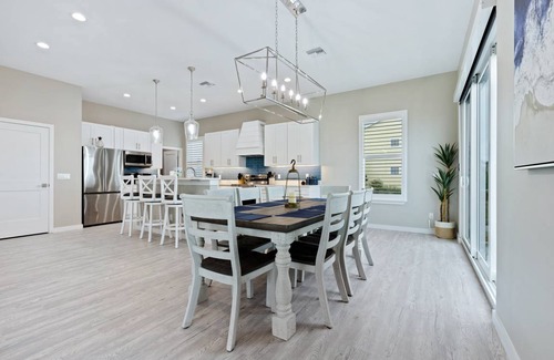 Bethune Beach House | 445 m² House ∙ 4 bedrooms ∙ 10 guests