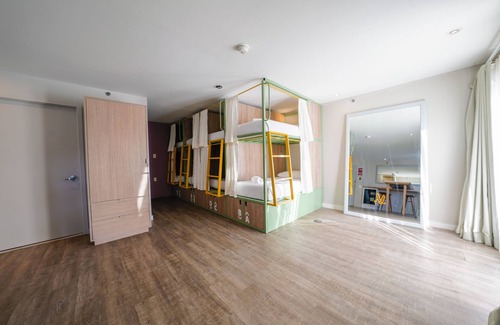 South Beach Hostel | Viajero Miami