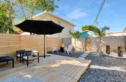 Lake Worth Villa | Villa ∙ 2 bedrooms ∙ 8 guests
