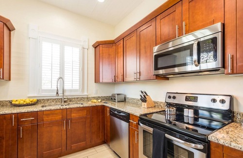 Downtown Condo | *VILLA ANGELITA @ OLD TOWN* Renovated Condo Off Duval + LAST KEY SERVICES.