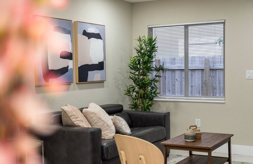 Liberty City House | Villa Aqua | Miami Wynwood House